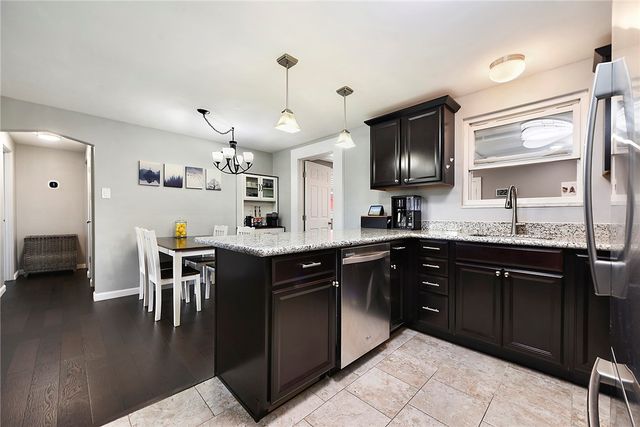 507 Rosewood Dr, Baldwin Boro, PA 15236
