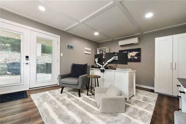 507 Rosewood Dr, Baldwin Boro, PA 15236