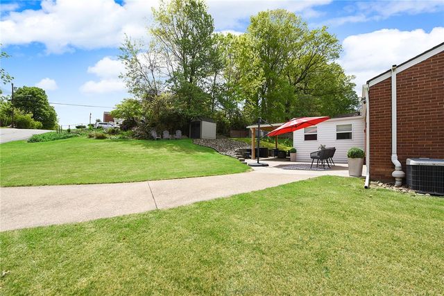 507 Rosewood Dr, Baldwin Boro, PA 15236