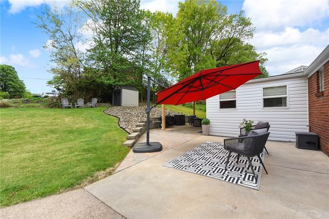 507 Rosewood Dr, Baldwin Boro, PA 15236