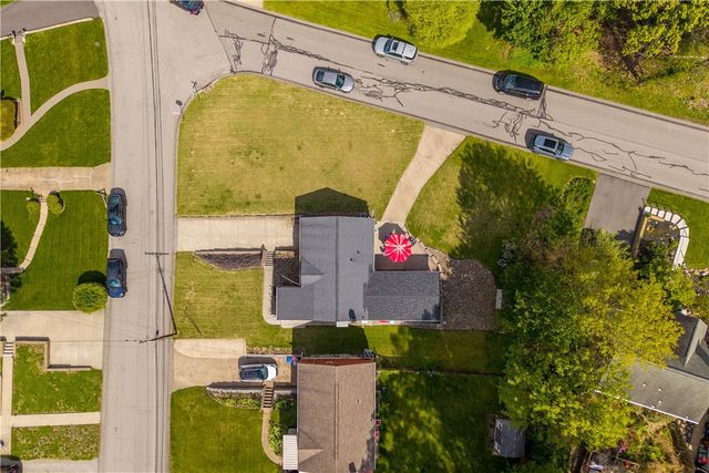 507 Rosewood Dr, Baldwin Boro, PA 15236