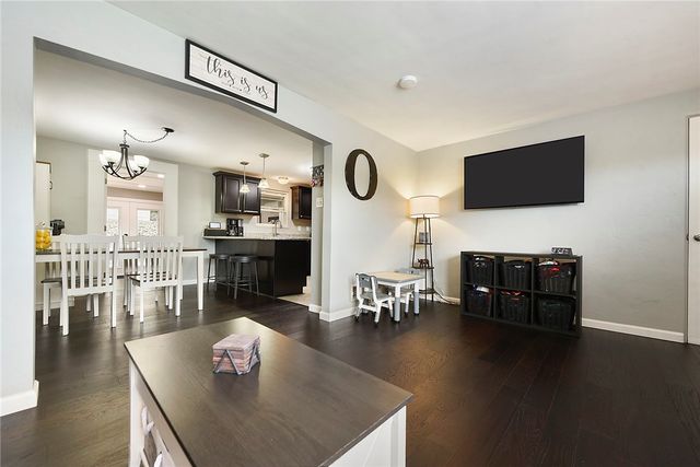 507 Rosewood Dr, Baldwin Boro, PA 15236