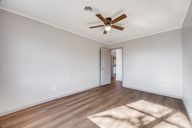 226 Glen Meadows Drive, Bonham, TX 75418