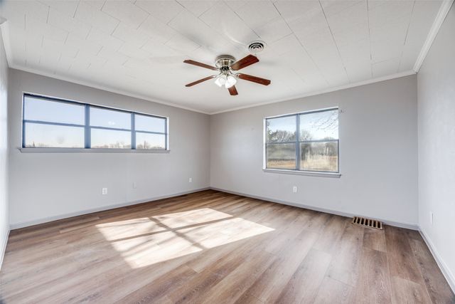 226 Glen Meadows Drive, Bonham, TX 75418