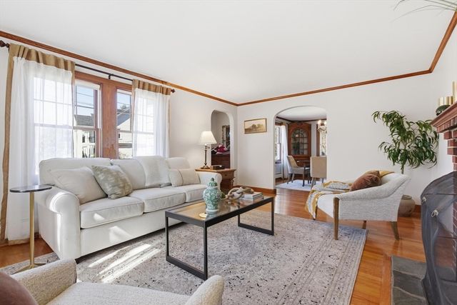 38 Morgan Avenue, Wakefield, MA 01880