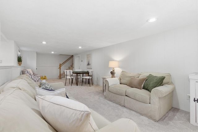 38 Morgan Avenue, Wakefield, MA 01880