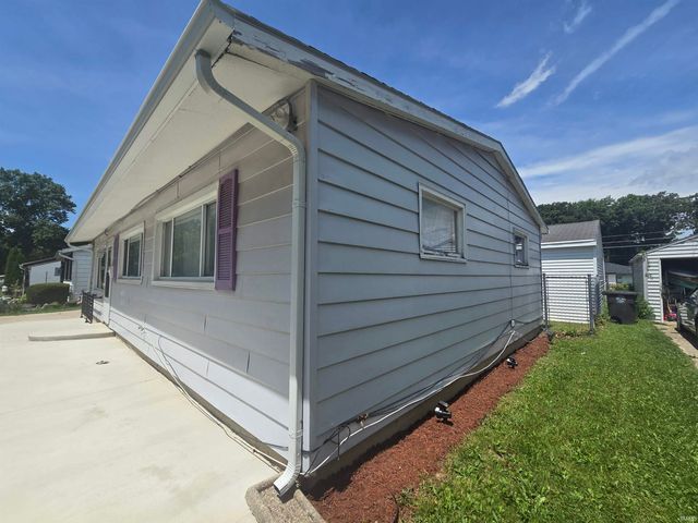 2823 Trentman Avenue, Fort Wayne, IN 46806