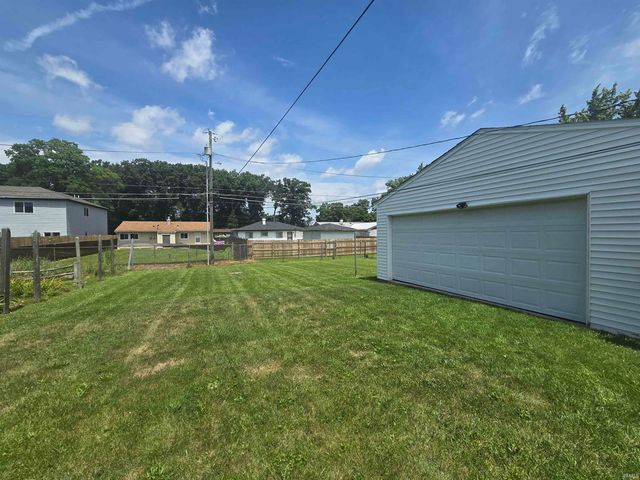 2823 Trentman Avenue, Fort Wayne, IN 46806