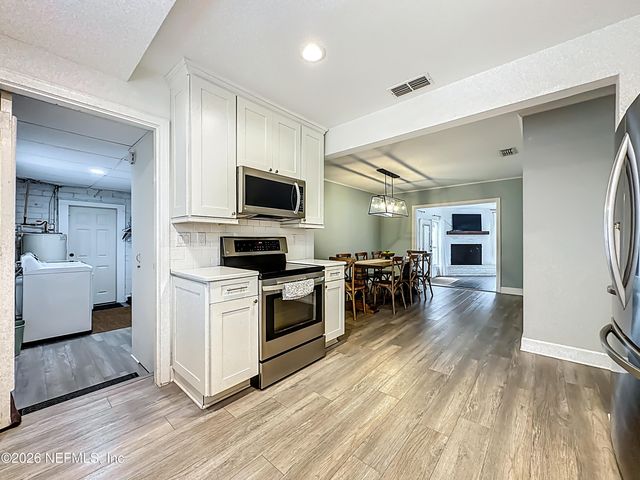 5553 SALERNO Road, Jacksonville, FL 32244