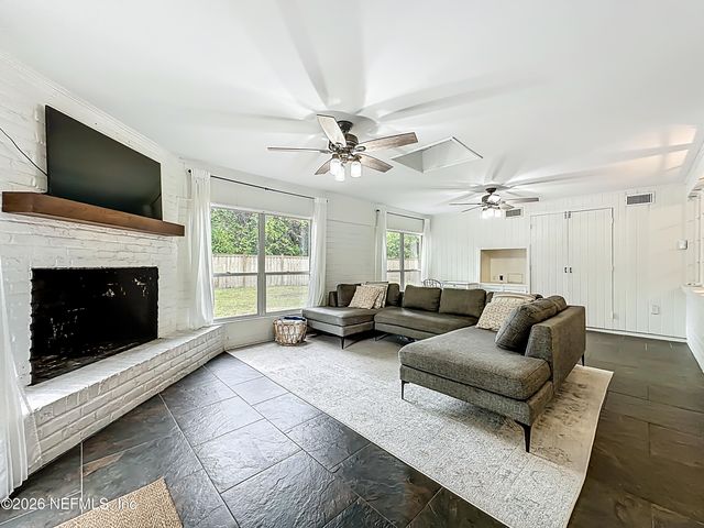 5553 SALERNO Road, Jacksonville, FL 32244