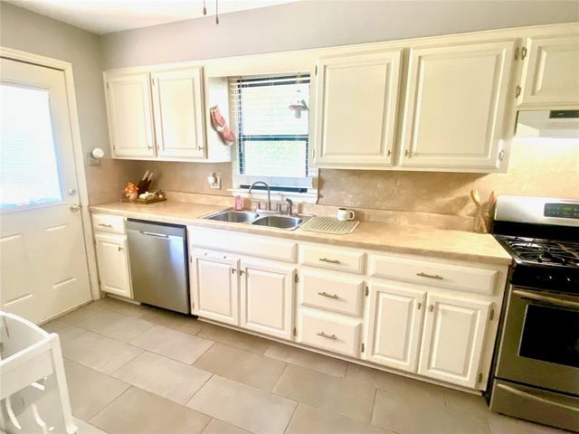 1816 Churchill Way, The Village, OK 73120