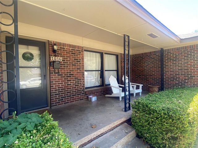 1816 Churchill Way, The Village, OK 73120