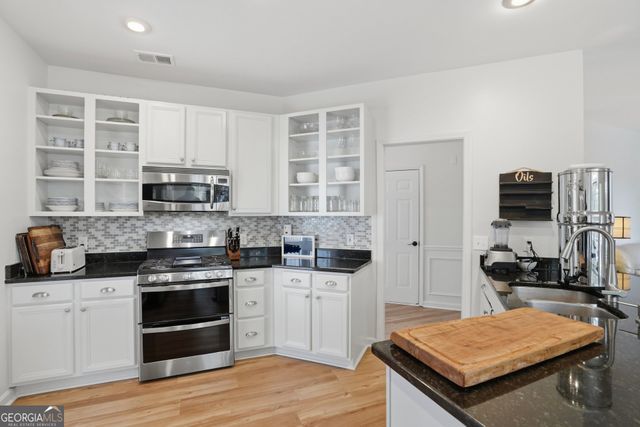 1530 Trellis Place, Alpharetta, GA 30004