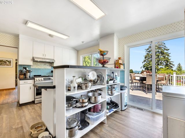 35302 LYNGSTAD HEIGHTS Ln, Astoria, OR 97103