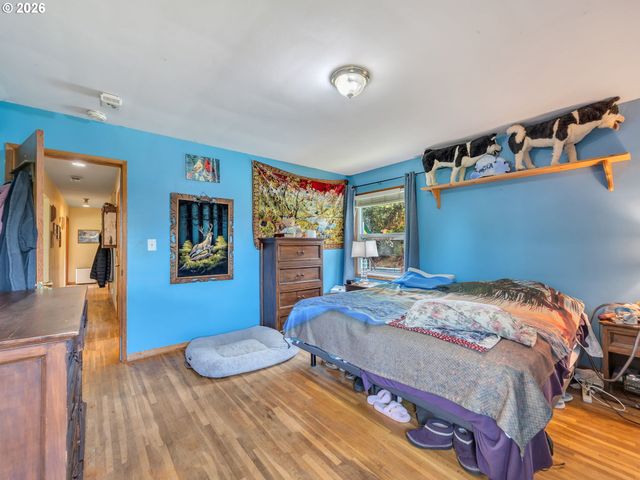 35302 LYNGSTAD HEIGHTS Ln, Astoria, OR 97103
