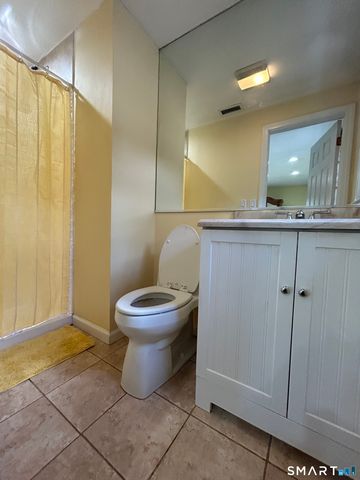 72 Nolan Road, Hamden, CT 06514