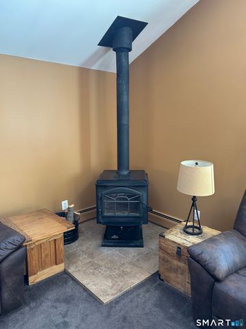 72 Nolan Road, Hamden, CT 06514
