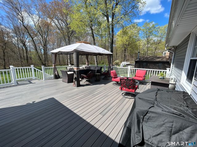 72 Nolan Road, Hamden, CT 06514