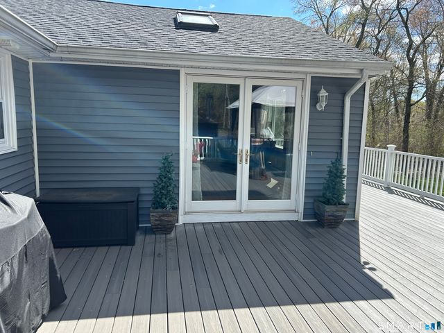 72 Nolan Road, Hamden, CT 06514