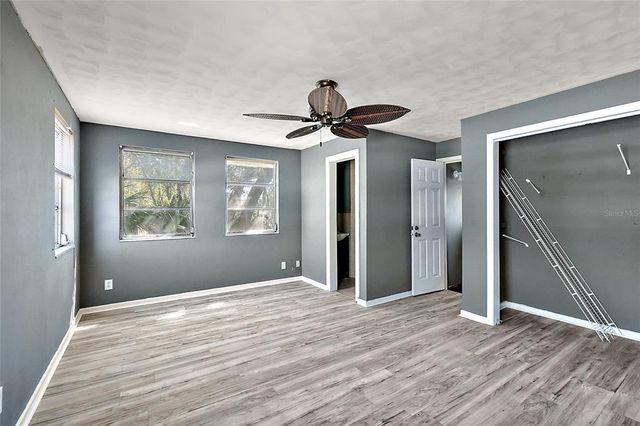 1301 N SHORE DRIVE, Leesburg, FL 34748