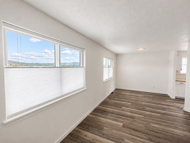 10611 E Baldwin Ave, Spokane Valley, WA 99206