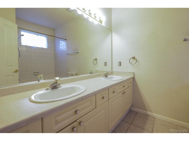 7355 S Alkire St 105, Littleton, CO 80127