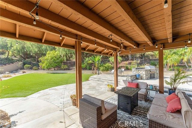 15 Ravencrest Circle, Pomona, CA 91766