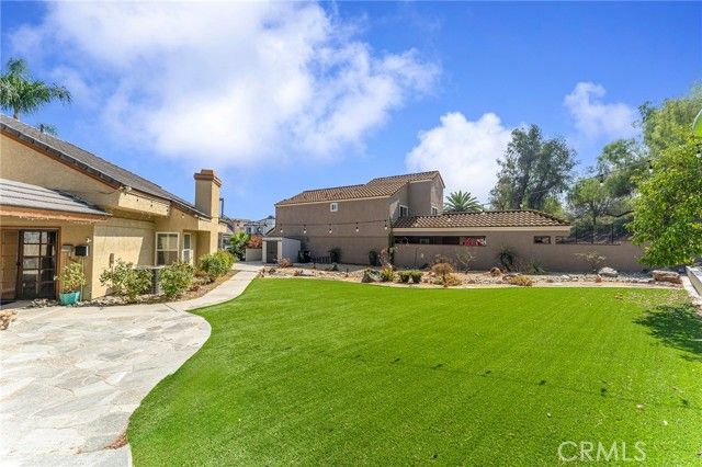 15 Ravencrest Circle, Pomona, CA 91766