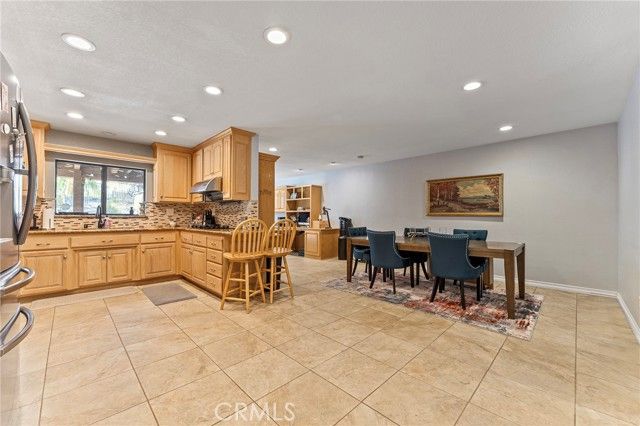 15 Ravencrest Circle, Pomona, CA 91766