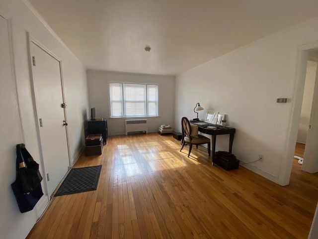 508 Bonnie Brae Place I2, River Forest, IL 60305