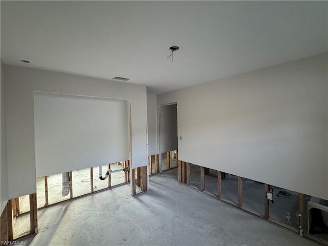1683 Atlanta Plaza DR, Sanibel, FL 33957