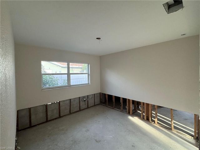 1683 Atlanta Plaza DR, Sanibel, FL 33957