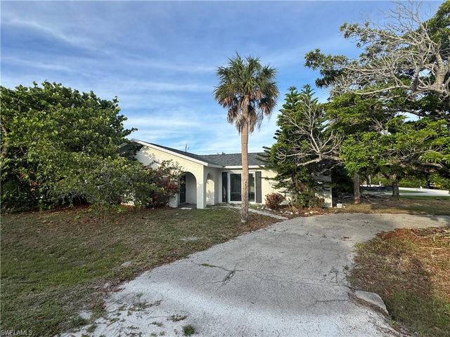1683 Atlanta Plaza DR, Sanibel, FL 33957