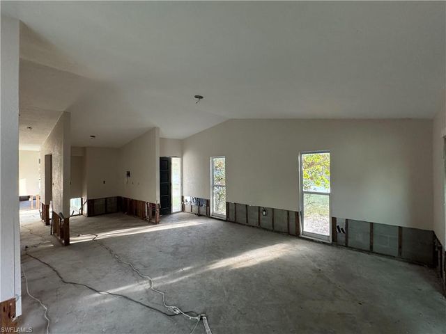 1683 Atlanta Plaza DR, Sanibel, FL 33957