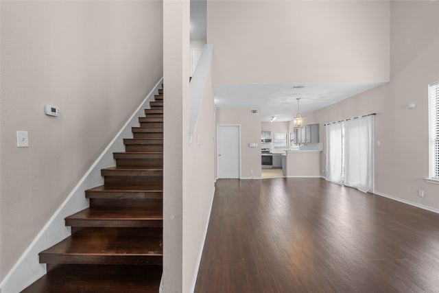 1135 Southpointe Drive, Desoto, TX 75115