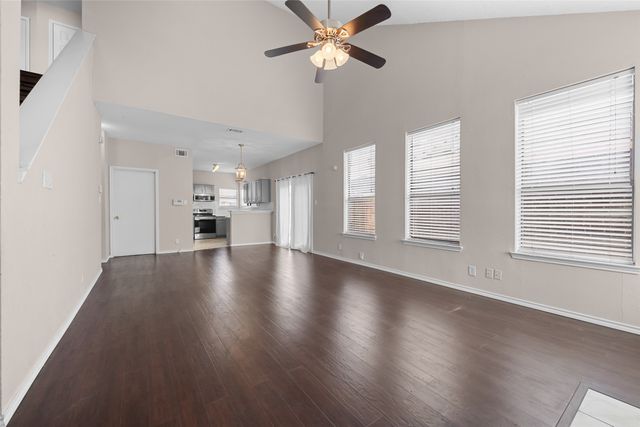 1135 Southpointe Drive, Desoto, TX 75115