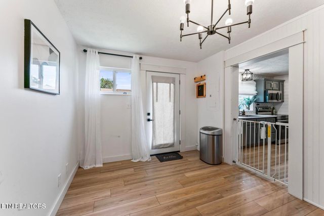 632 W Tri County Blvd, Oliver Springs, TN 37840