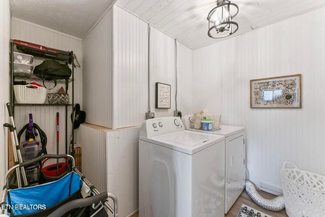 632 W Tri County Blvd, Oliver Springs, TN 37840