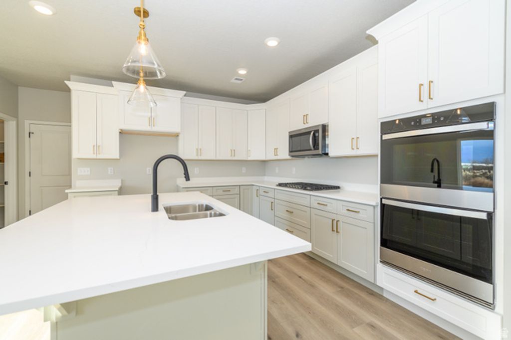 Image 5 of property listing at 1575 S 960 W #155, Provo, UT 84601