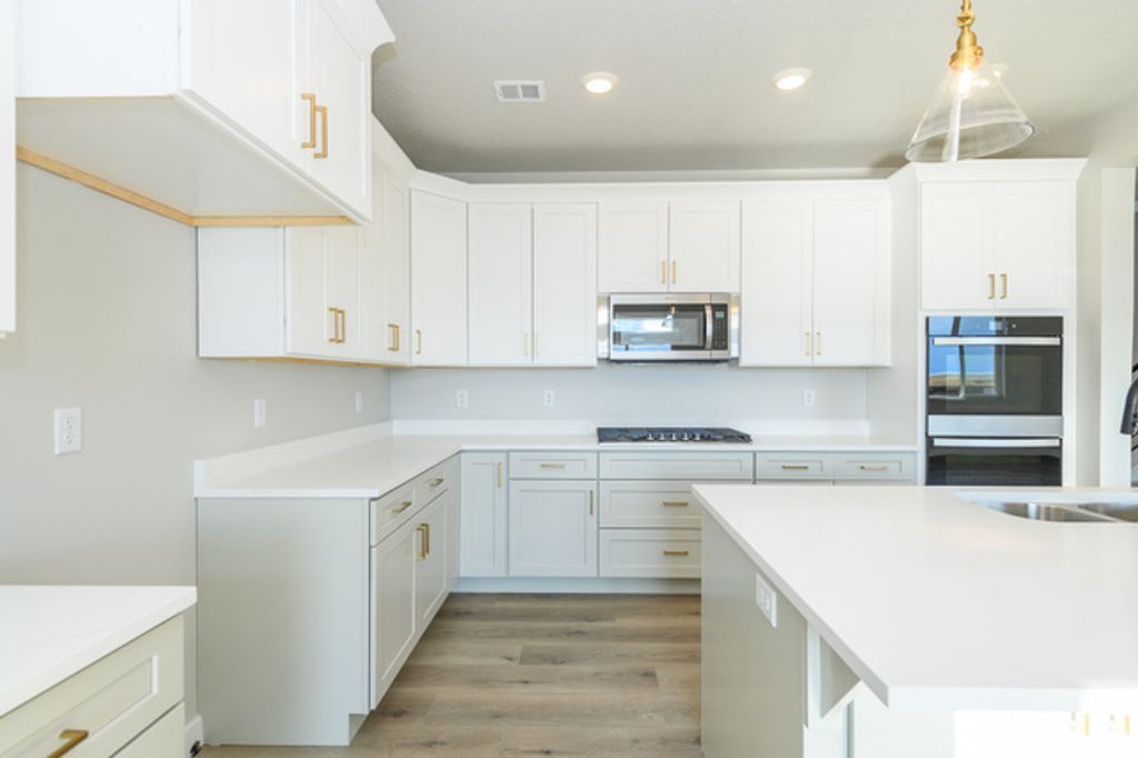 Image 6 of property listing at 1575 S 960 W #155, Provo, UT 84601