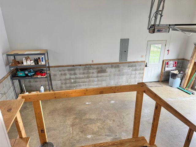 199 Sunset Point Lane, Huntington, WV 25704