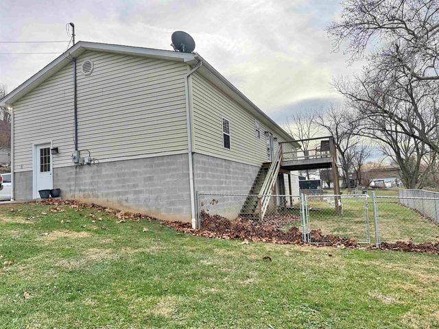 199 Sunset Point Lane, Huntington, WV 25704
