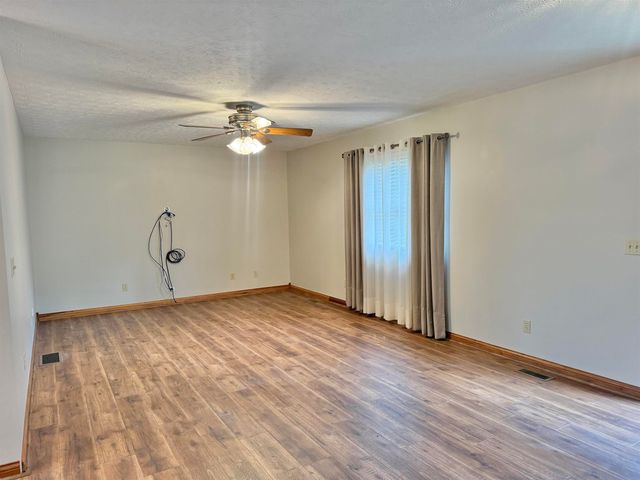 199 Sunset Point Lane, Huntington, WV 25704