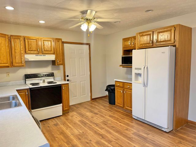 199 Sunset Point Lane, Huntington, WV 25704