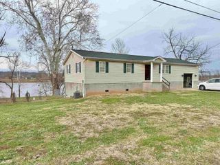 199 Sunset Point Lane, Huntington, WV 25704