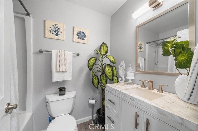 8272 Guilders Drive, Huntington Beach, CA 92647