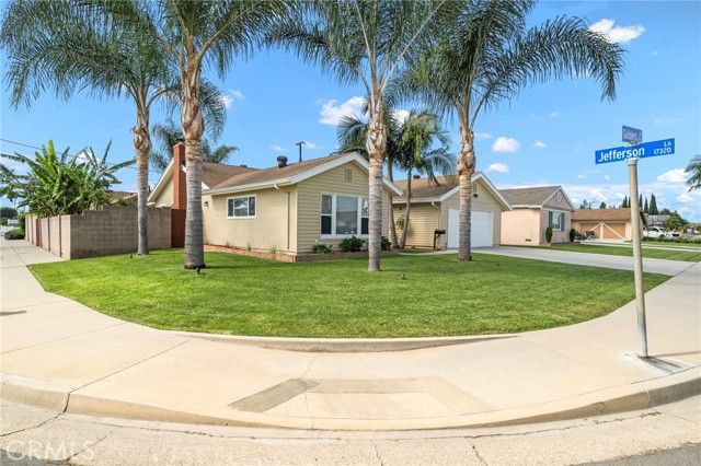 8272 Guilders Drive, Huntington Beach, CA 92647