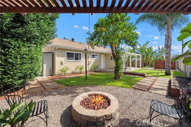 8272 Guilders Drive, Huntington Beach, CA 92647