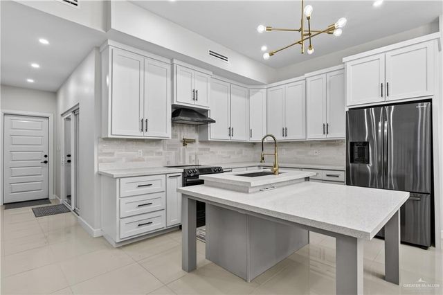 6836 N 5th Street, Mcallen, TX 78504