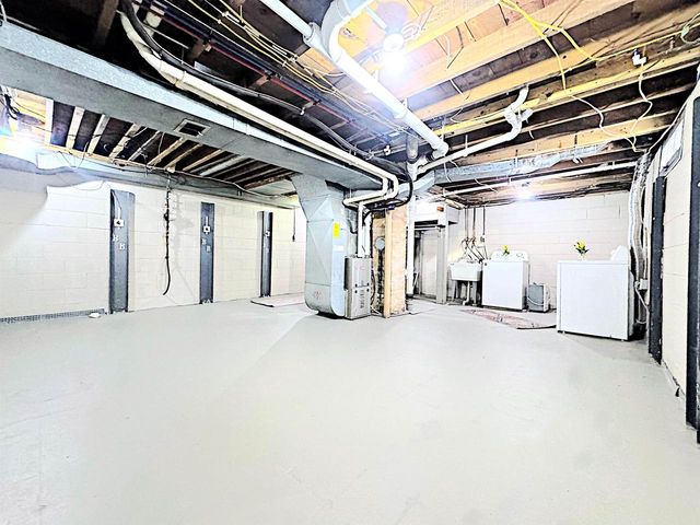 1813 W SUMMER STREET, Appleton, WI 54914